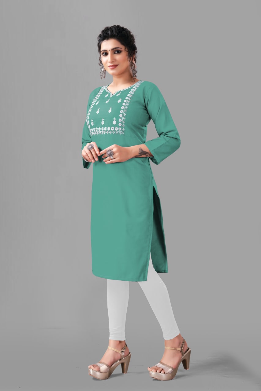 Everyday Is a Fashion Show, and the World Is Your Runway! KURTI π  π«